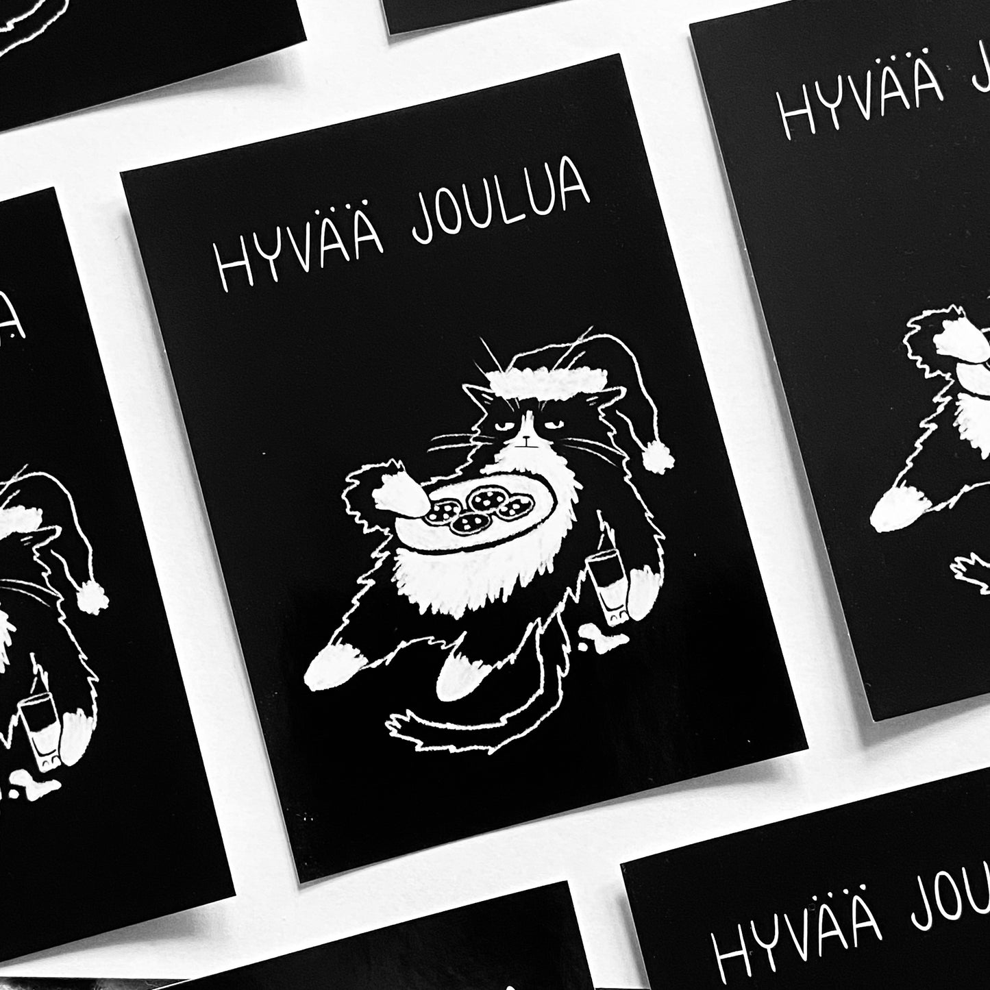 Maitoa ja keksejä | Postikortti